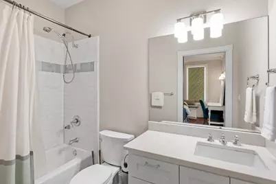 419 E Travis St, Fredericksburg, TX 78624 - Photo 25