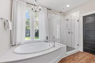419 E Travis St, Fredericksburg, TX 78624 - Photo 21