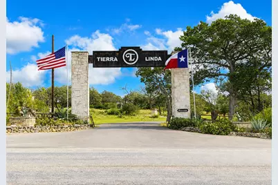 722 W Lacey Oak Pkwy, Harper, TX 78631 - Photo 73