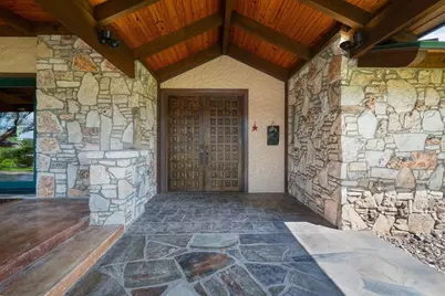 722 W Lacey Oak Pkwy, Harper, TX 78631 - Photo 7