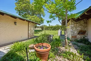 722 W Lacey Oak Pkwy, Kerrville, TX 78028 - Photo 55