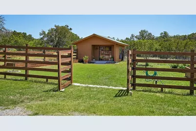 722 W Lacey Oak Pkwy, Harper, TX 78631 - Photo 59