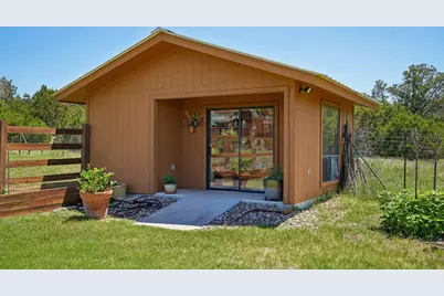 722 W Lacey Oak Pkwy, Harper, TX 78631 - Photo 5