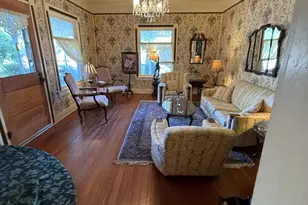 208 S Crockett St, Fredericksburg, TX 78624 - Photo 5