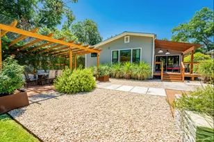 516 W Austin St, Fredericksburg, TX 78624 - Photo 25