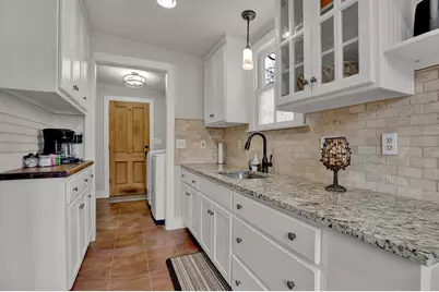 709 W Travis St, Fredericksburg, TX 78624 - Photo 21