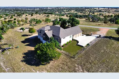517 Dancing Sun Rd, Fredericksburg, TX 78624 - Photo 7