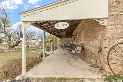 1447 Royal Oaks Loop, Fredericksburg, TX 78624 - Photo 37