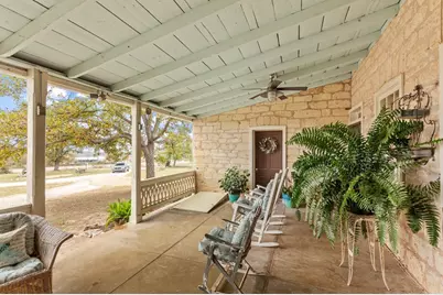 1447 Royal Oaks Loop, Fredericksburg, TX 78624 - Photo 5