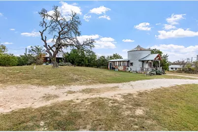 1447 Royal Oaks Loop, Fredericksburg, TX 78624 - Photo 87