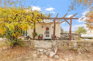 1447 Royal Oaks Loop, Fredericksburg, TX 78624 - Photo 23