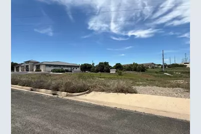 802-810 Wellness Ct, Fredericksburg, TX 78624 - Photo 3