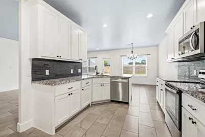 237 Dudley Way, Fredericksburg, TX 78624 - Photo 5