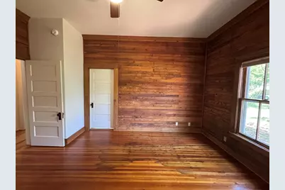 509 W Creek St, Fredericksburg, TX 78624 - Photo 19