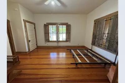 509 W Creek St, Fredericksburg, TX 78624 - Photo 15