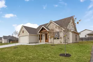 114 Madrona Ln, Fredericksburg, TX 78624 - Photo 1