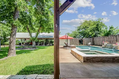 609 W Austin St, Fredericksburg, TX 78624 - Photo 39