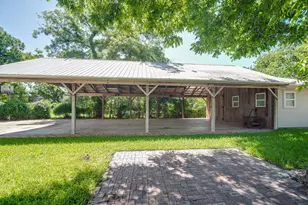 609 W Austin St, Fredericksburg, TX 78624 - Photo 51