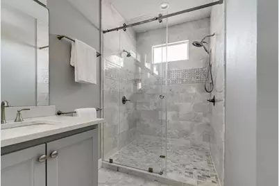 609 W Austin St, Fredericksburg, TX 78624 - Photo 23