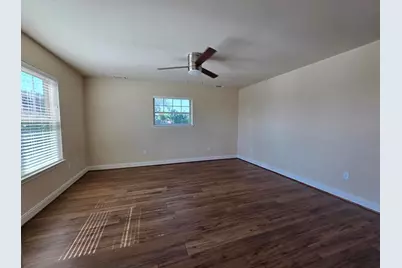 1004 E Hill St #A, Fredericksburg, TX 78624 - Photo 5