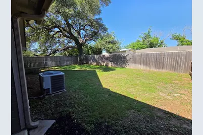 1004 E Hill St #A, Fredericksburg, TX 78624 - Photo 19