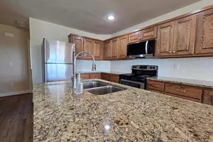 1004 E Hill St, Fredericksburg, TX 78624 - Photo 11