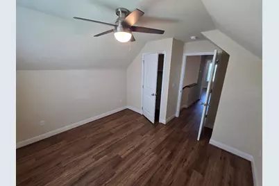 1004 E Hill St #B, Fredericksburg, TX 78624 - Photo 11