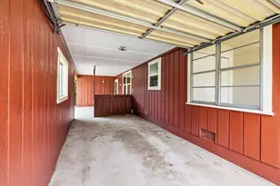 304 W Live Oak St, Fredericksburg, TX 78624 - Photo 17