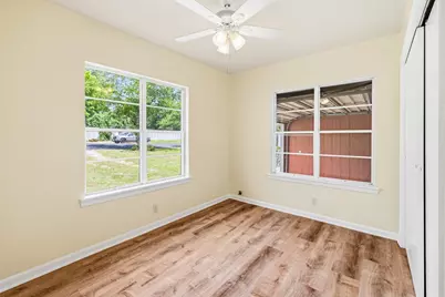 304 W Live Oak St, Fredericksburg, TX 78624 - Photo 11