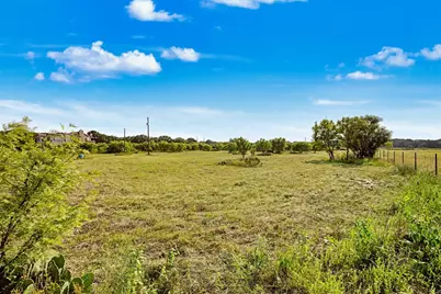 179 Woodland Dr, Fredericksburg, TX 78624 - Photo 13