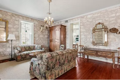 209 W San Antonio St, Fredericksburg, TX 78624 - Photo 9