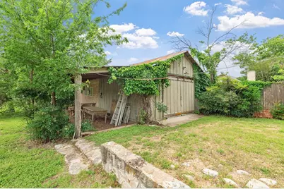 209 W San Antonio St, Fredericksburg, TX 78624 - Photo 29