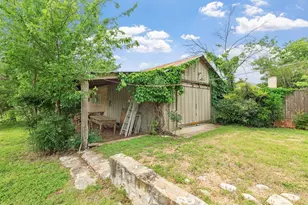209 W San Antonio St, Fredericksburg, TX 78624 - Photo 29