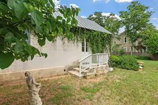 209 W San Antonio St, Fredericksburg, TX 78624 - Photo 31