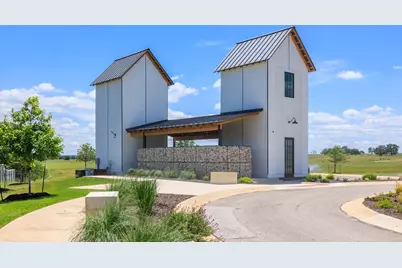 314 Interlaken St., Fredericksburg, TX 78624 - Photo 3