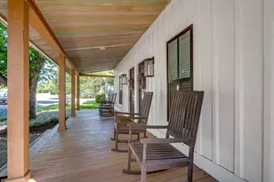 212 W Peach St, Fredericksburg, TX 78624 - Photo 7
