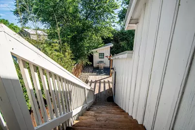 212 W Peach St, Fredericksburg, TX 78624 - Photo 23