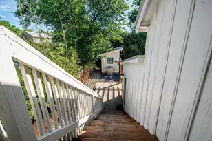 212 W Peach St, Fredericksburg, TX 78624 - Photo 23