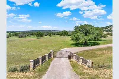 6334 E Ranch Rd 1631, Fredericksburg, TX 78624 - Photo 5