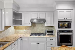 1003 Ave A, Fredericksburg, TX 78624 - Photo 11