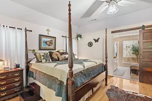 607 Franklin, Fredericksburg, TX 78624 - Photo 17