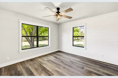 125 W Lower Crabapple Rd, Fredericksburg, TX 78624 - Photo 11