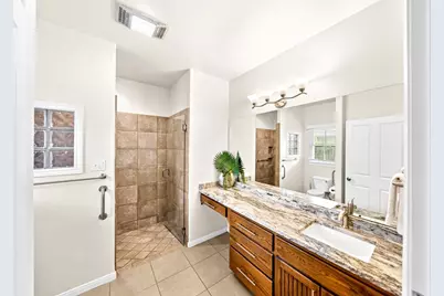 306 S Acorn St, Fredericksburg, TX 78624 - Photo 21