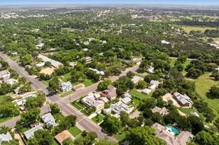 306 S Acorn St, Fredericksburg, TX 78624 - Photo 71