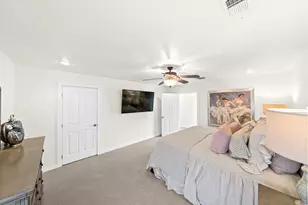 306 S Acorn St, Fredericksburg, TX 78624 - Photo 33