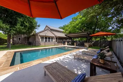 306 S Acorn St, Fredericksburg, TX 78624 - Photo 1