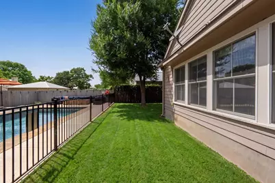 306 S Acorn St, Fredericksburg, TX 78624 - Photo 61