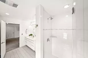 306 S Acorn St, Fredericksburg, TX 78624 - Photo 35