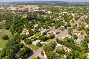 306 S Acorn St, Fredericksburg, TX 78624 - Photo 75