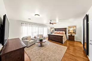 306 S Acorn St, Fredericksburg, TX 78624 - Photo 17